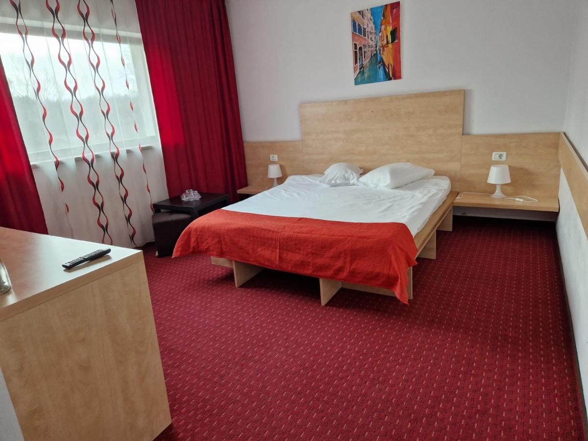 Pensiunea Carpe Diem Râmnicu Vâlcea Exteriér fotografie
