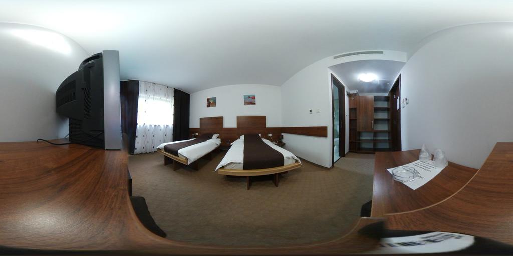 Pensiunea Carpe Diem Râmnicu Vâlcea Exteriér fotografie